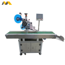 Rótulo de plano automático Máquina de aderência para cartas pendurar tag / caixa de papel Plastif Film Surface Surface Roteling Machine